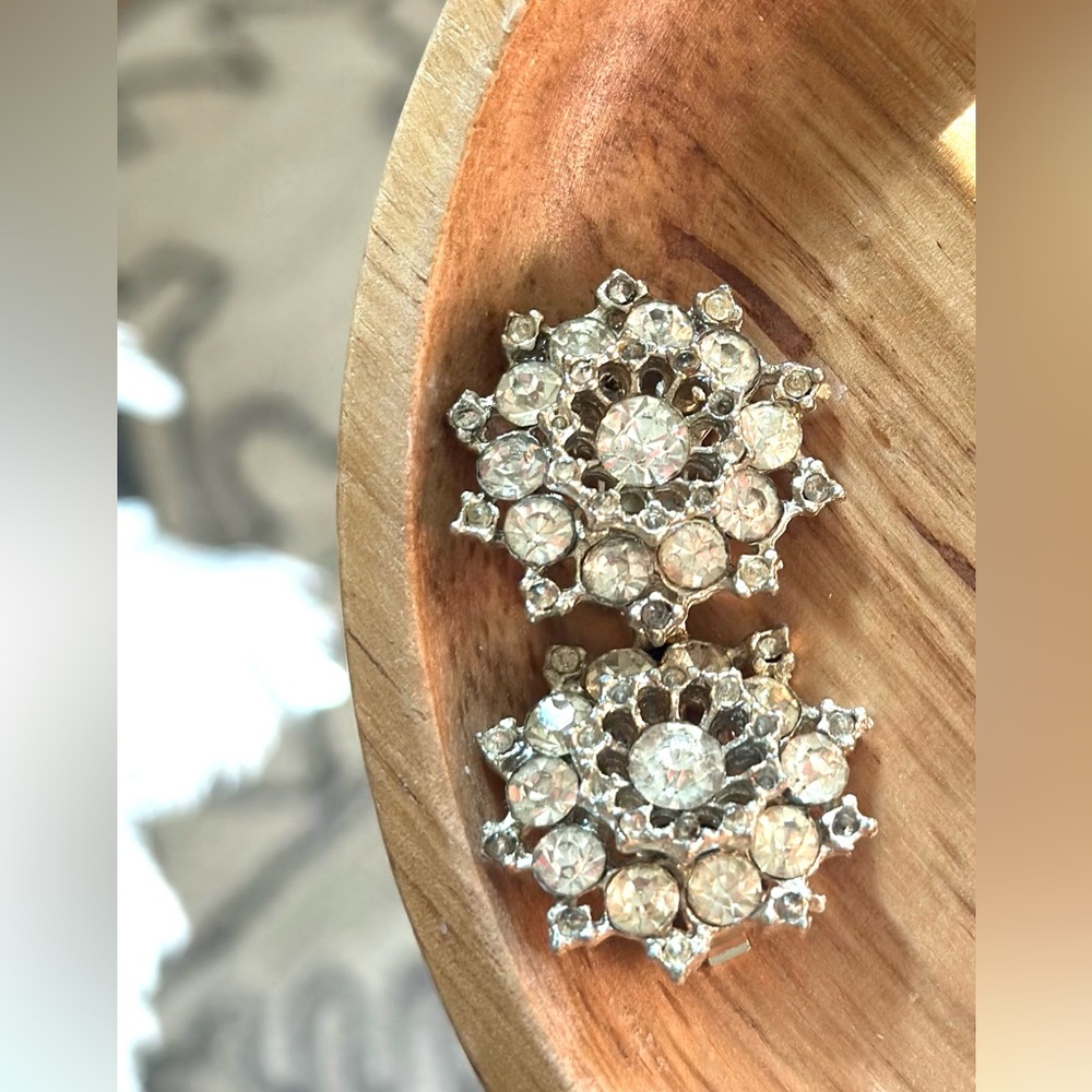 Vintage Round Rhinestone Silver Tone Clip-on Earrings